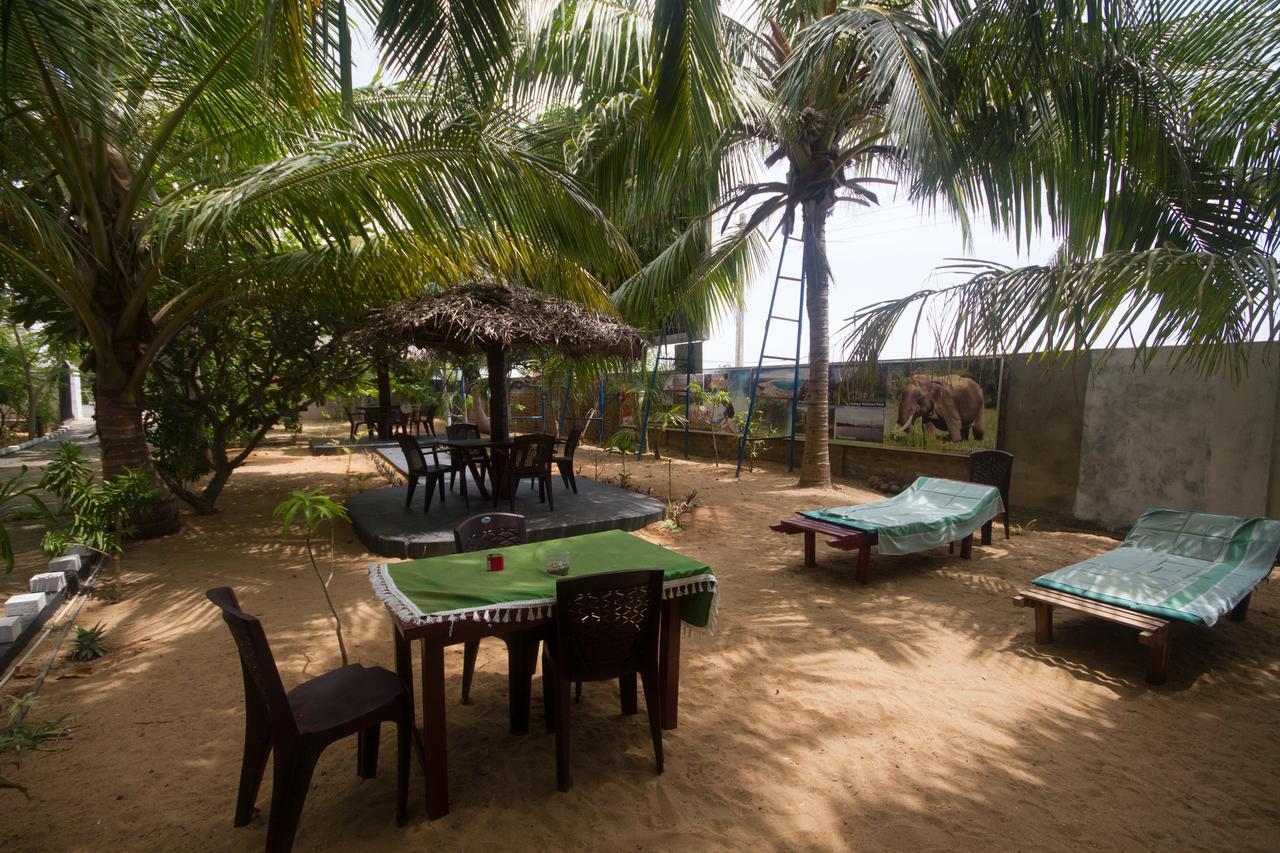 Star Rest Beach Hotel Arugam Bay Exterior photo