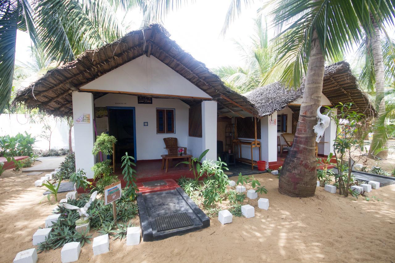 Star Rest Beach Hotel Arugam Bay Exterior photo