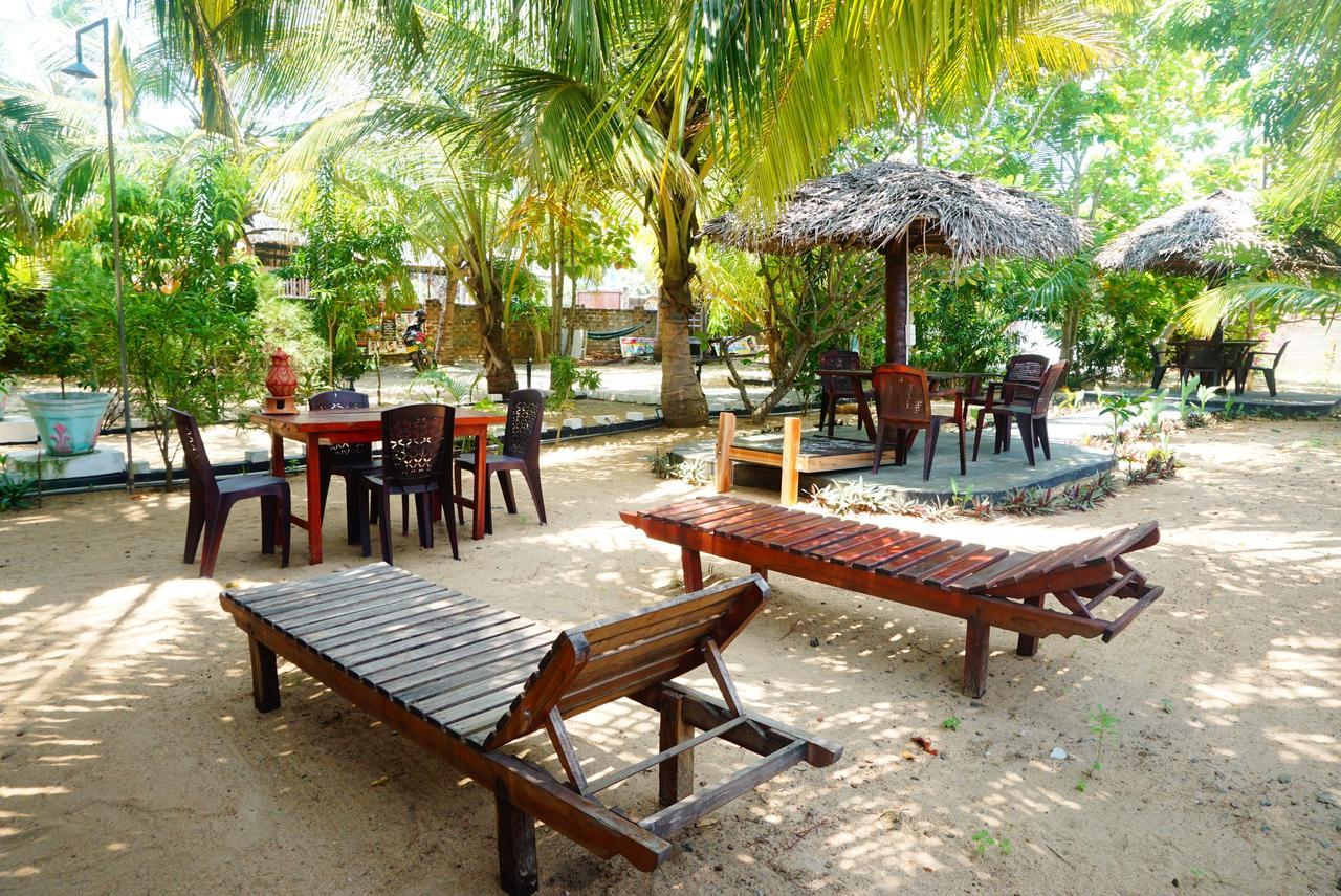 Star Rest Beach Hotel Arugam Bay Exterior photo