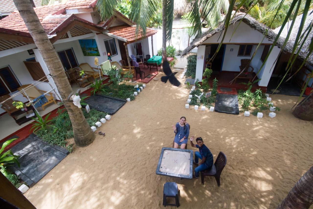 Star Rest Beach Hotel Arugam Bay Exterior photo