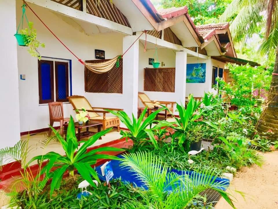 Star Rest Beach Hotel Arugam Bay Exterior photo